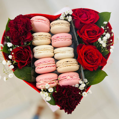 Heart-Macarons-Flower-red-Box-Medium-DodoMarket-delivery-Mauritius
