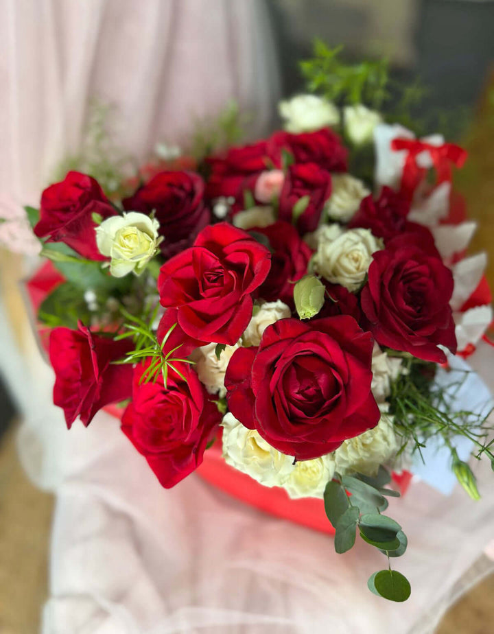 Heart-Roses-Box-with-Raffaello-2025-DodoMarket-Mauritius