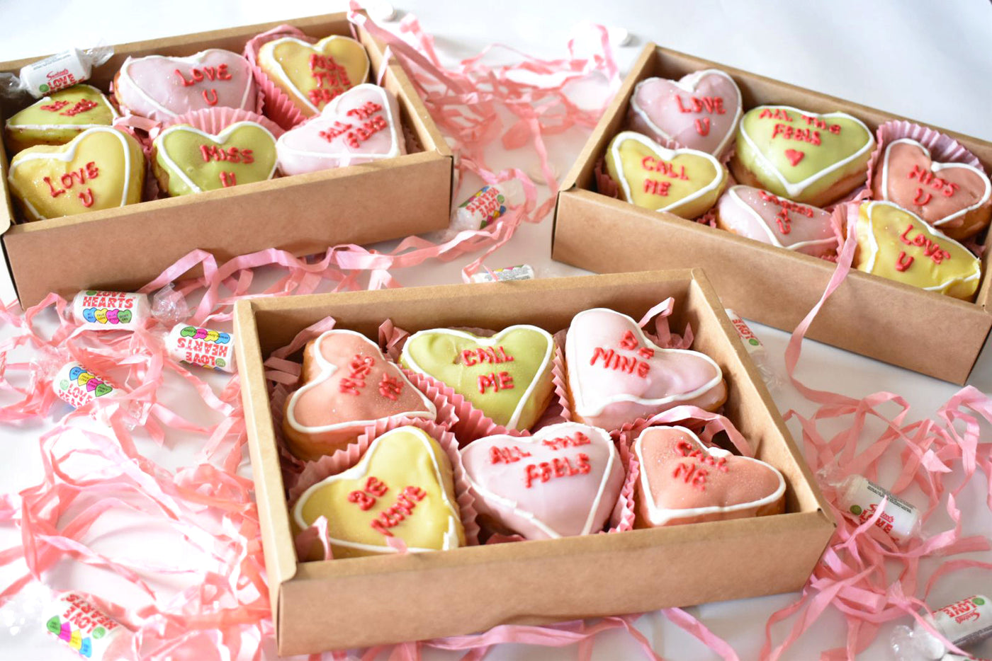 Hearts-Donuts-Gift-Box-assortment-DodoMarket-Delivery-Mauritius