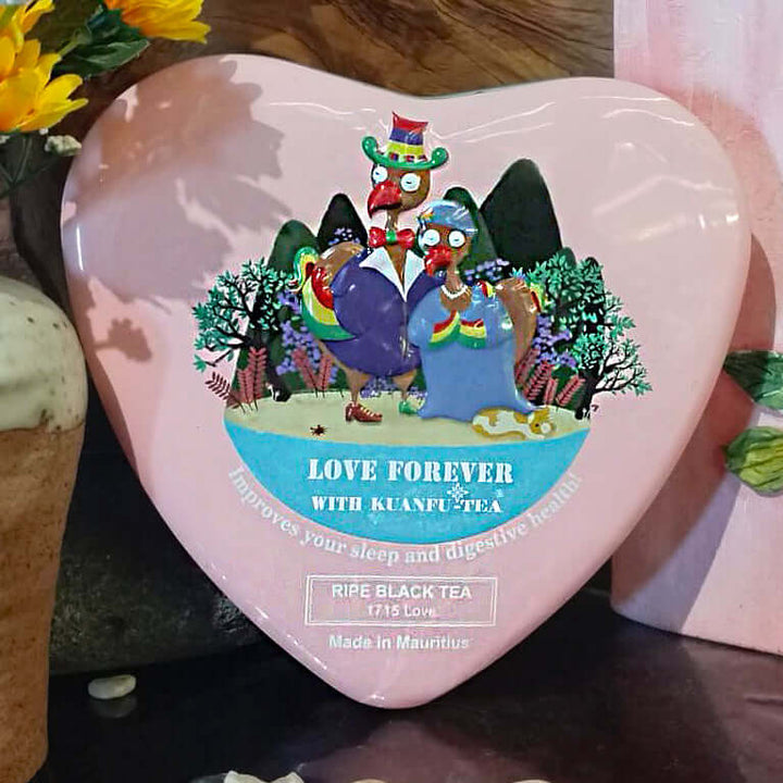 Kuanfu-Love-black-tea-heart-gift-box-close-DodoMarket-delivery-Mauritius