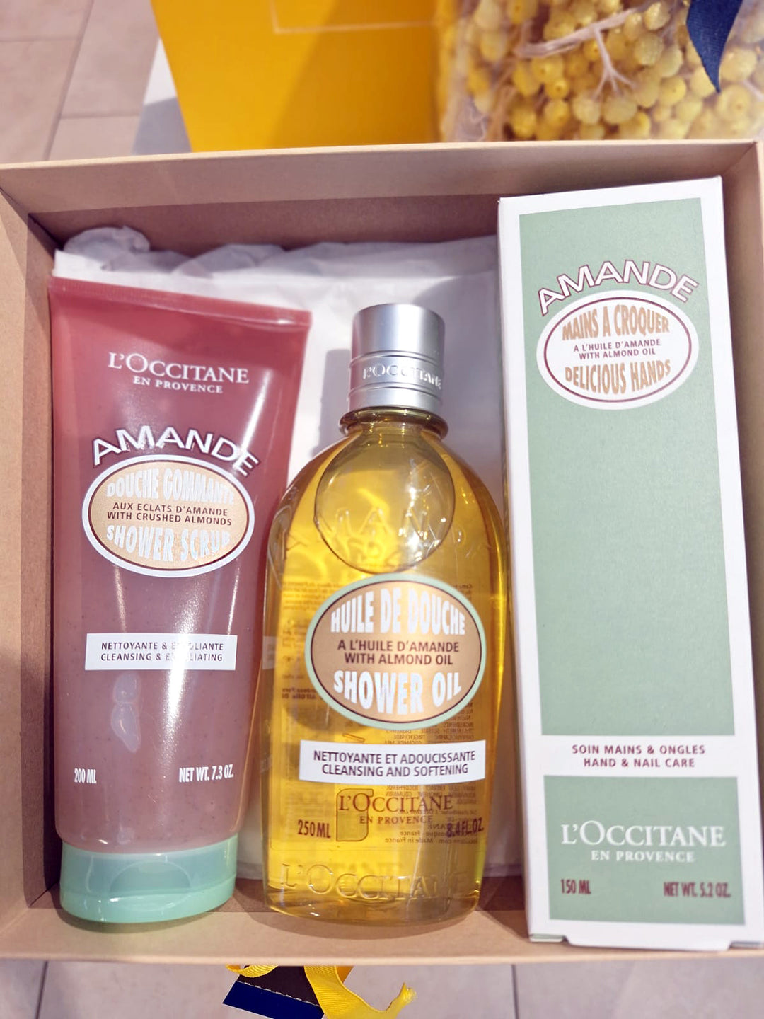 L_Occitane-Almond-Giftset-Essential-in-box-DodoMarket-delivery-Mauritius