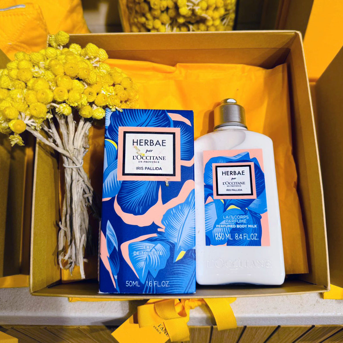 L_Occitane-Iris-Pallida-Lux-Duo-Giftset-DodoMarket-delivery-Mauritius