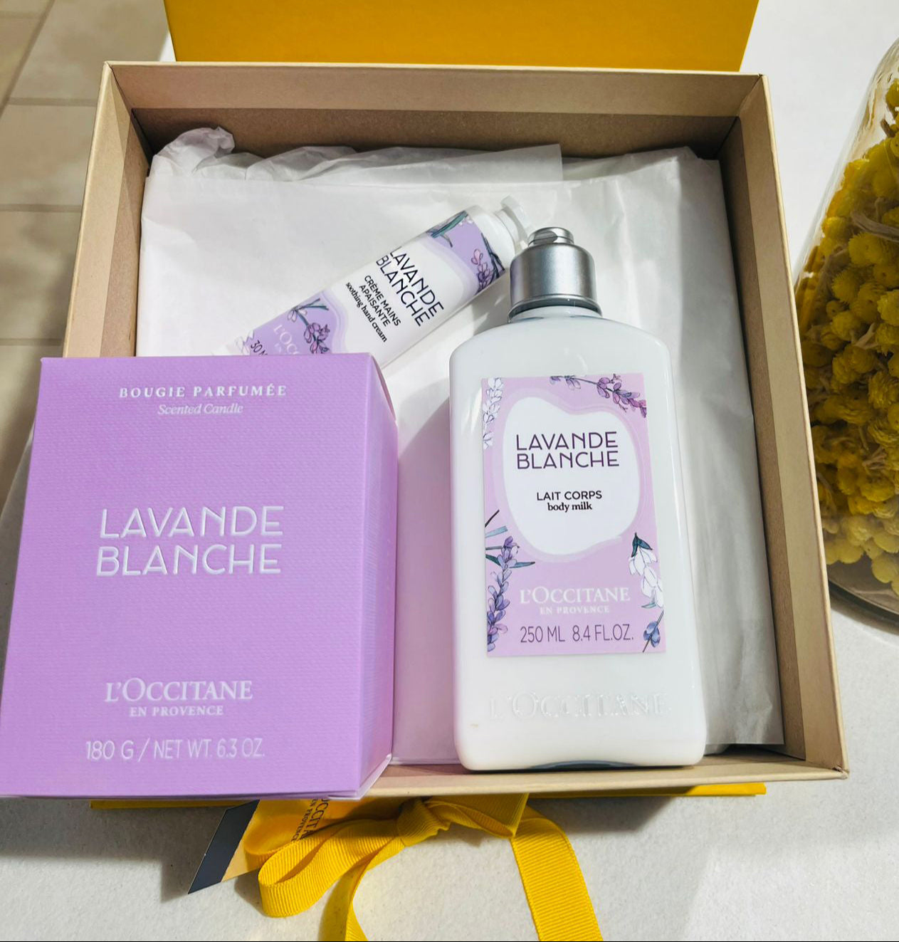 L_Occitane-White-Lavender-Candle-Giftset-Dodomarket-delivery-Mauritius