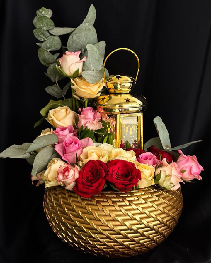 Lantern-of-Eid-Blooms-closer-DodoMarket-delivery-Mauritius