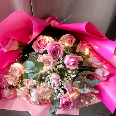 Led-lights-Roses-Bouquet-for-Mother-DodoMarket-delivery-Mauritius
