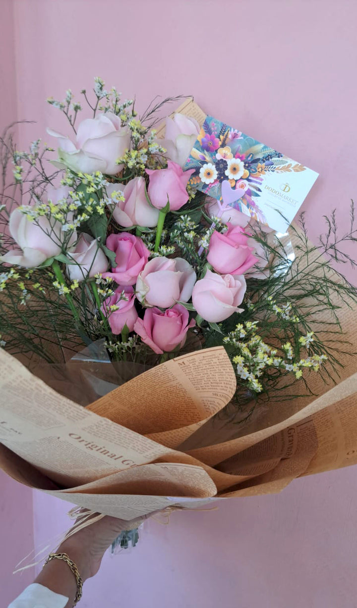 Light-Roses-Mixed-Flower-Bouquet-DodoMarket-delivery-Mauritius