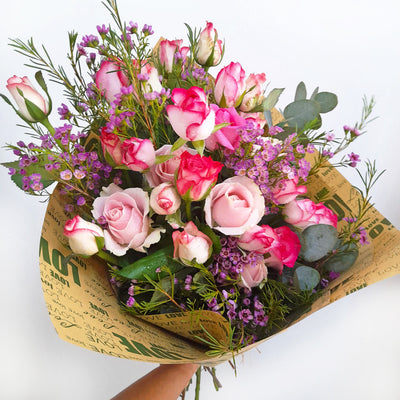 Light-Roses-Mixed-Flower-Bouquet-Large-DodoMarket-delivery-Mauritius