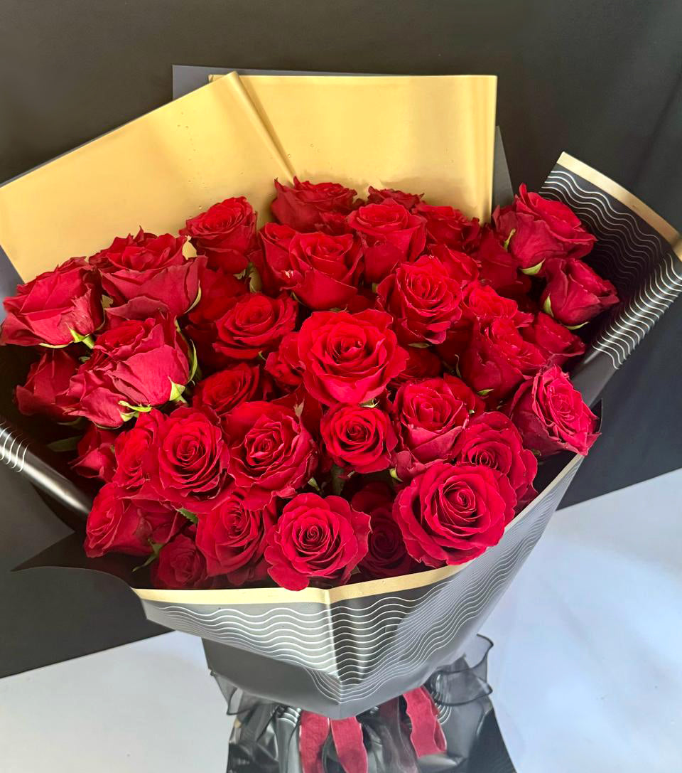 Luxury-50-Roses-Bouquet-DodoMarket-delivery-Mauritius