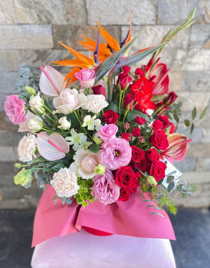 Luxury-Love-Flower-Arrangement-Super-Large-DodoMarket-delivery-Mauritius