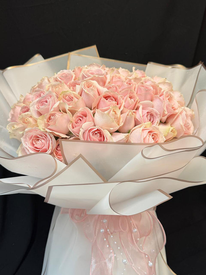 Luxury-Roses-Bouquet-101-Pink-DodoMarket-delivery-Mauritius