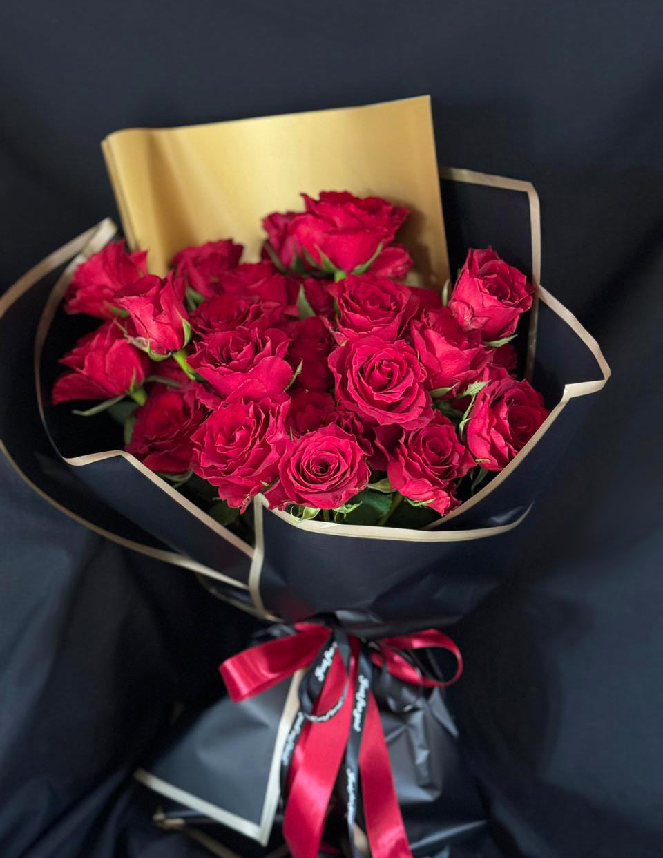 Luxury-Roses-Bouquet-25-DodoMarket-delivery-Mauritius