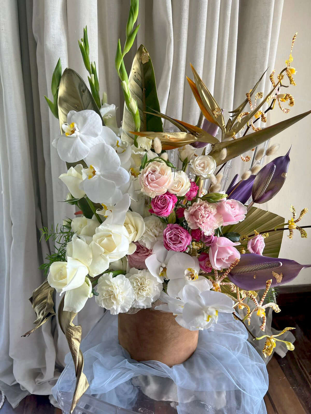 Luxury-of-the-Day-Flower-Arrangement-Large-DodoMarket-delivery-Mauritius