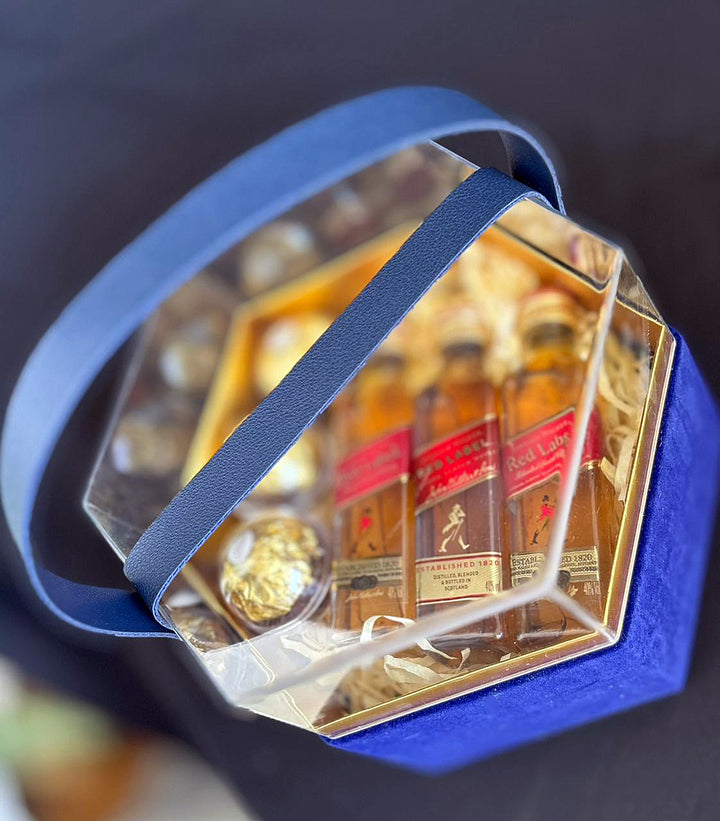 Luxury-velvet-bottle-gift-box-sideways-DodoMarket-delivery-Mauritius