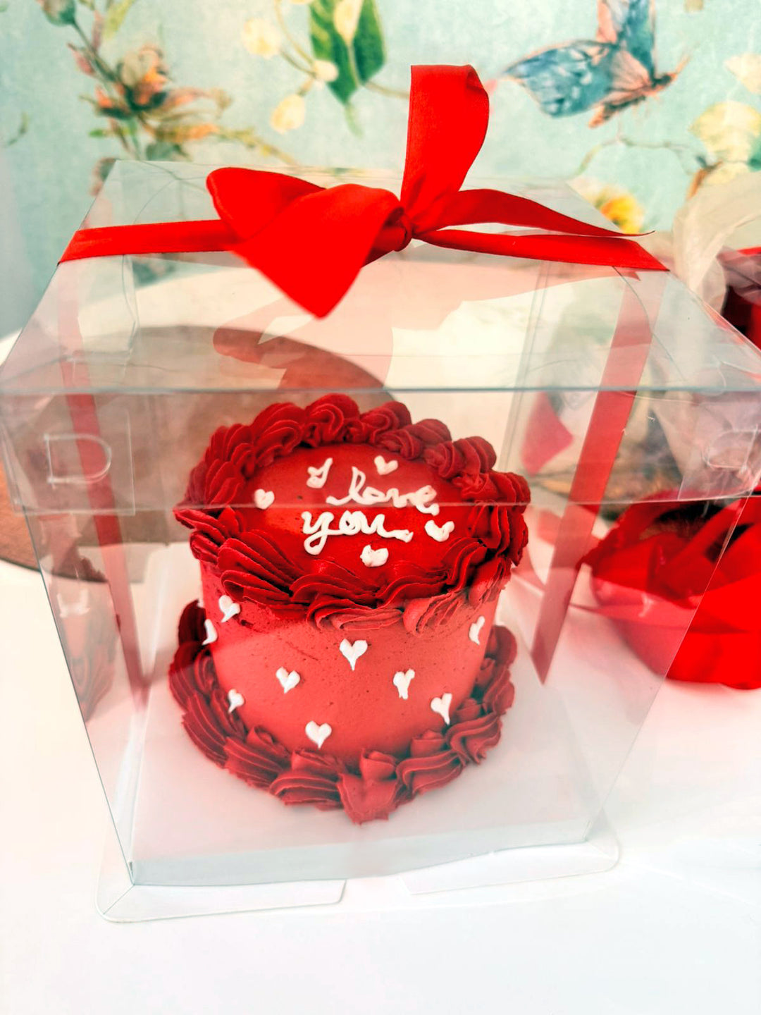 Mini-Cake-Be-My-Valentine-box-DodoMarket-delivery-Mauritius
