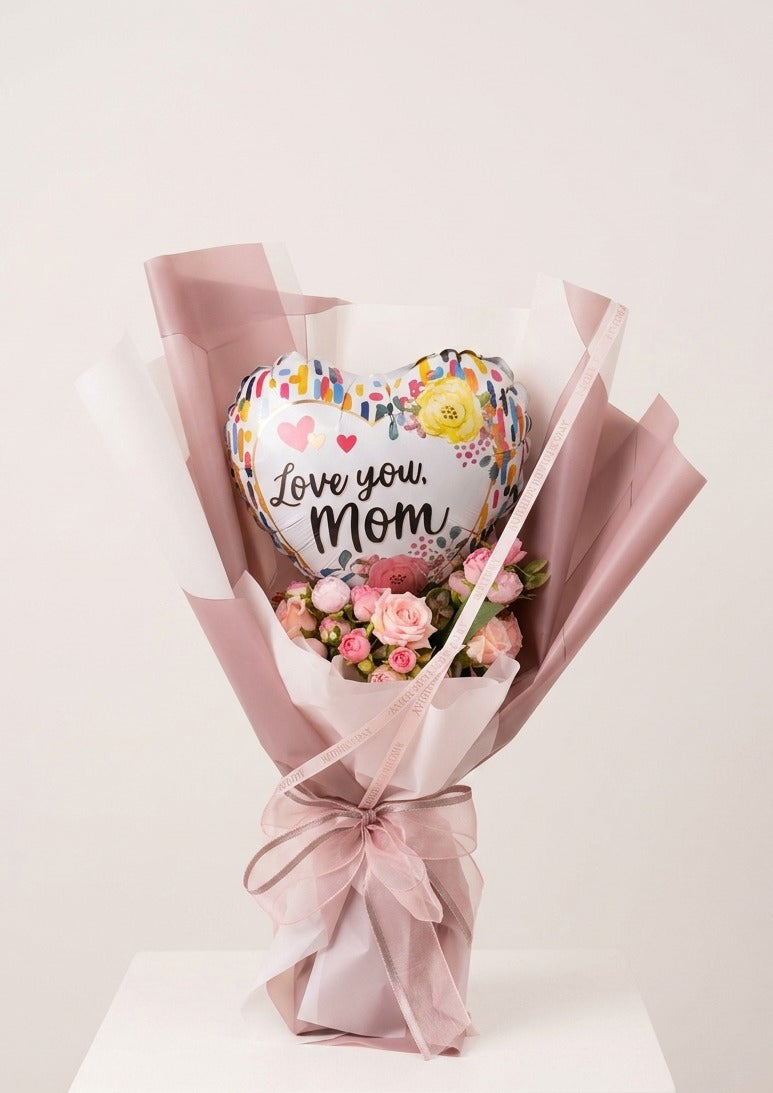Moms-heart-bouquet-with-balloon-DodoMarket-delivery-Mauritius