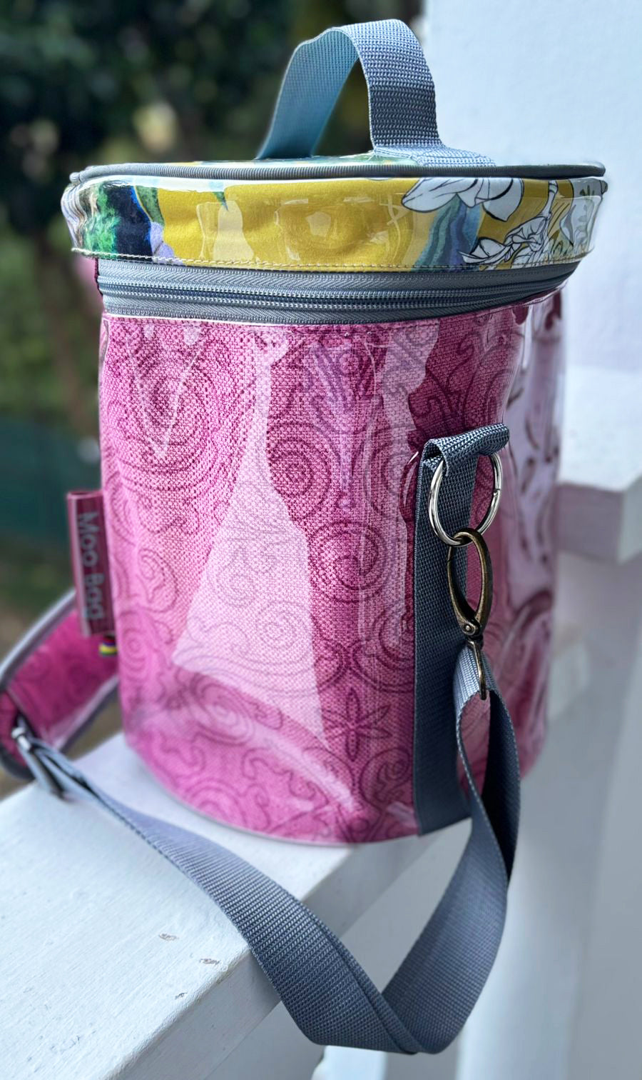 Moo-Bags-Round-Cooler-Bag-Indian-Sun-DodoMarket-delivery-Mauritius