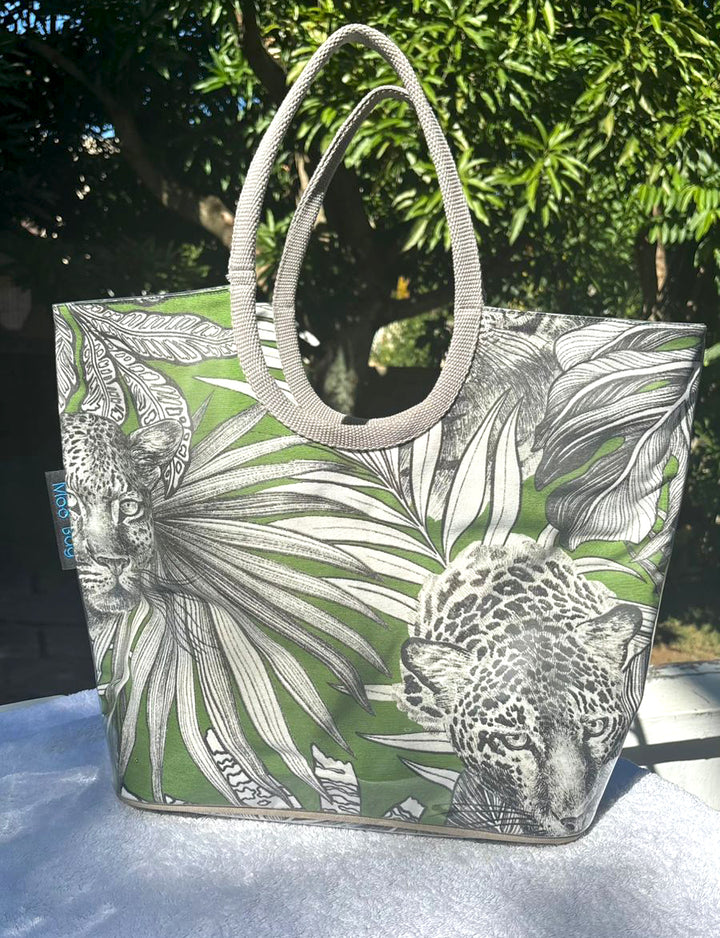 Moo-Bags-Small-Beach-Bag-Leopard-Jungle-DodoMarket-delivery-Mauritius