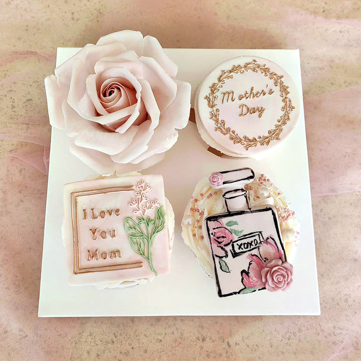 Mothers-Special-Luxury-4-Cupcakes-Edible-Flowers-deco-DodoMarket-delivery-Mauritius