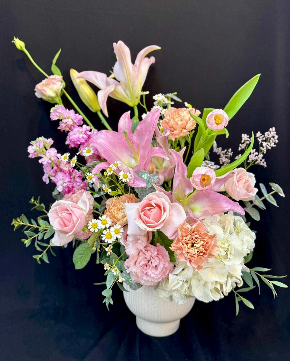 Pastel-Garden-in-Vase-Pastel-colors-Medium-DodoMarket-delivery-Mauritius