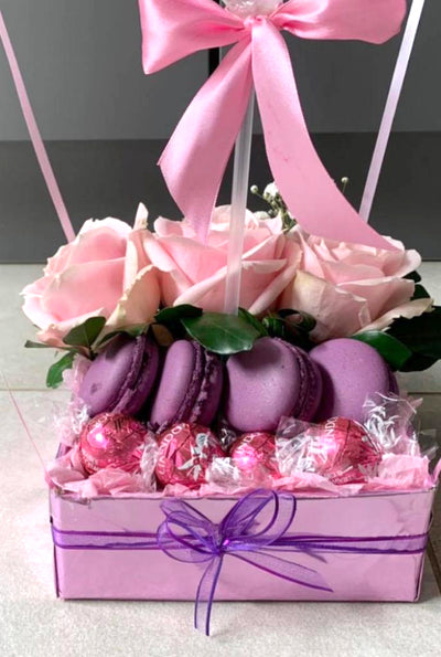 Persinalized-Eid-Box-Flowers-Chocos-Purple-DodoMarket-delivery-Mauritius