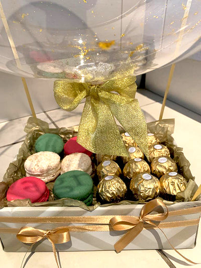 Persinalized-Eid-Box-Macarons-Chocos-Red-green-DodoMarket-delivery-Mauritius