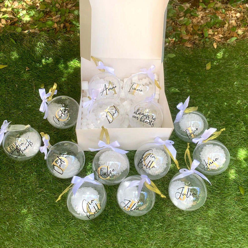 Personslized-Christmas-tree-transparent-bubbles-giftbox-DodoMarket-delivery-Mauritius