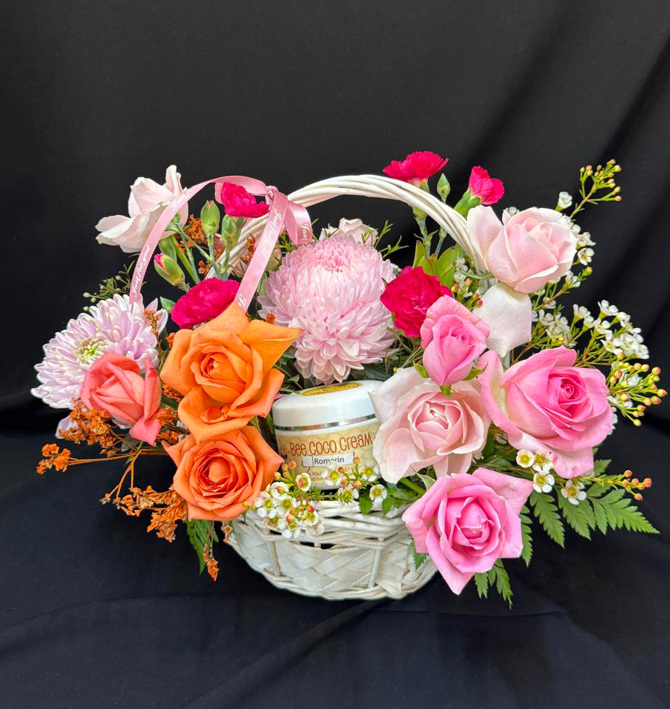 Queen-Bee-Botanica-Basket-and-Cream-DodoMarket-delivery-Mauritius