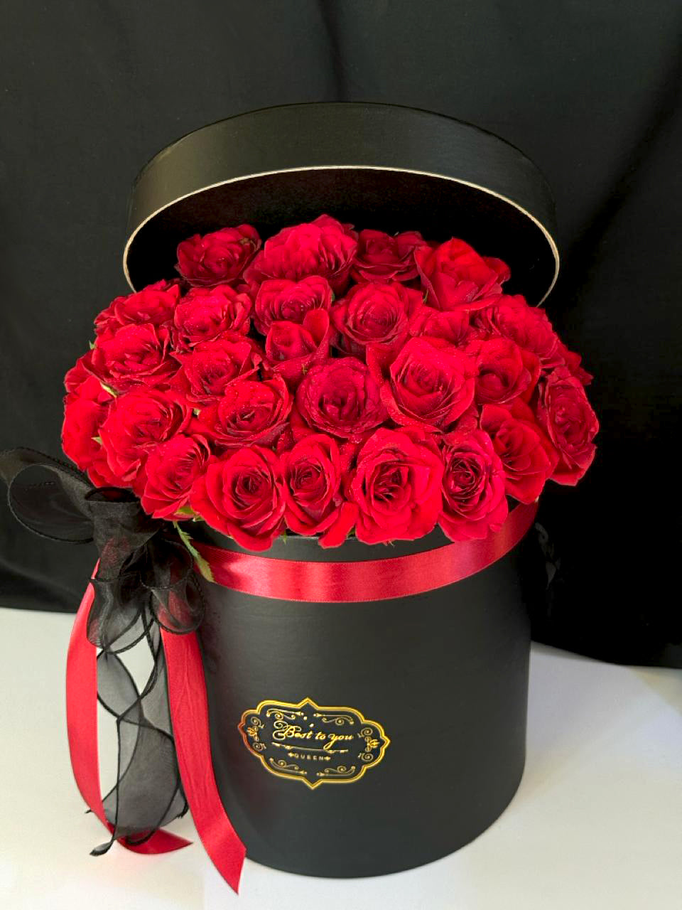 Red-35-roses-black-box-XL-for-Valentine-DodoMarket-delivery-Mauritius
