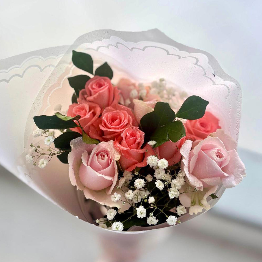 Rose-Elegance-10-Roses-light-DodoMarket-delivery-Mauritius