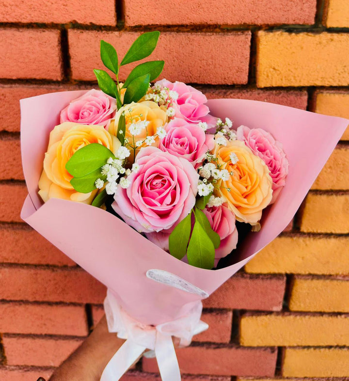 Rose-Elegance-10-Roses-pink-cream-brick-wall-DodoMarket-delivery-Mauritius