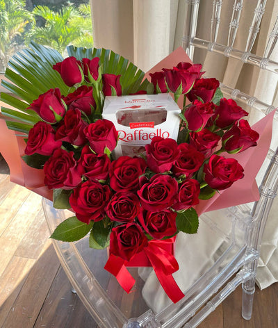 Roses-Chocolates-bouquet-Classic-Love-30-Raffaello-DodoMarket-delivery-Mauritius