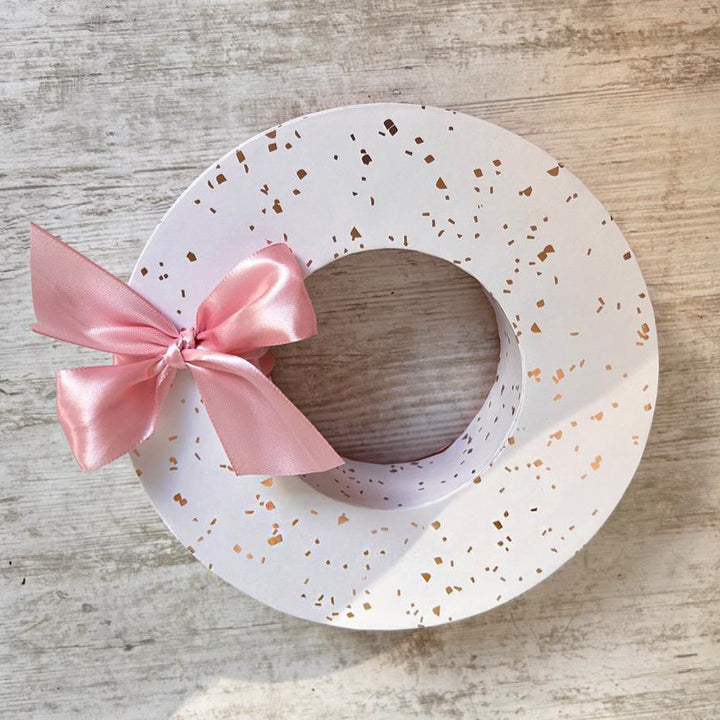 Round-Macaron-box-bow-DodoMarket-delivery-Mauritius