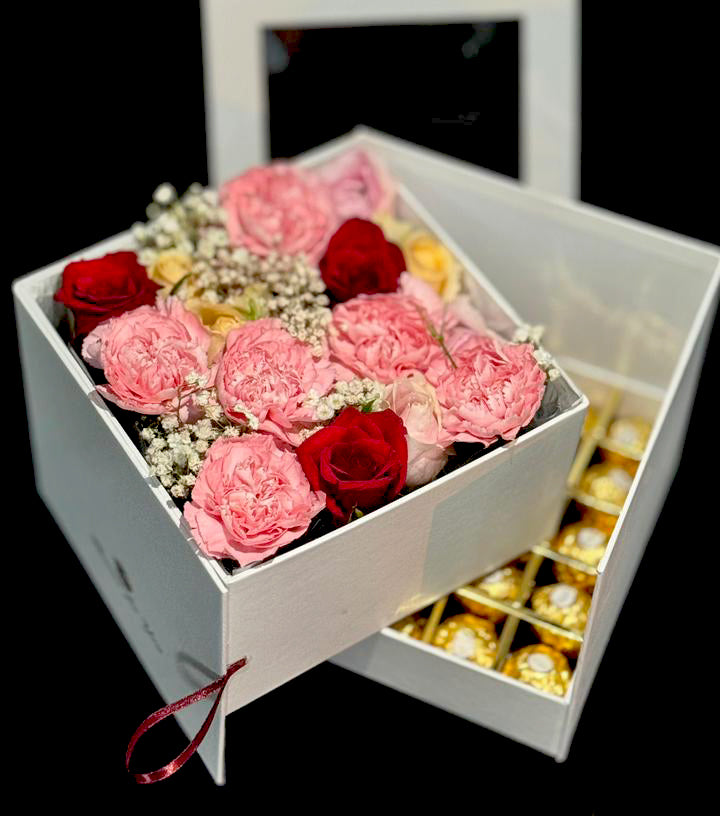 Royal-Box-flowers-and-chocolates-open-Mothers-Day-DodoMarket-delivery-Mauritius