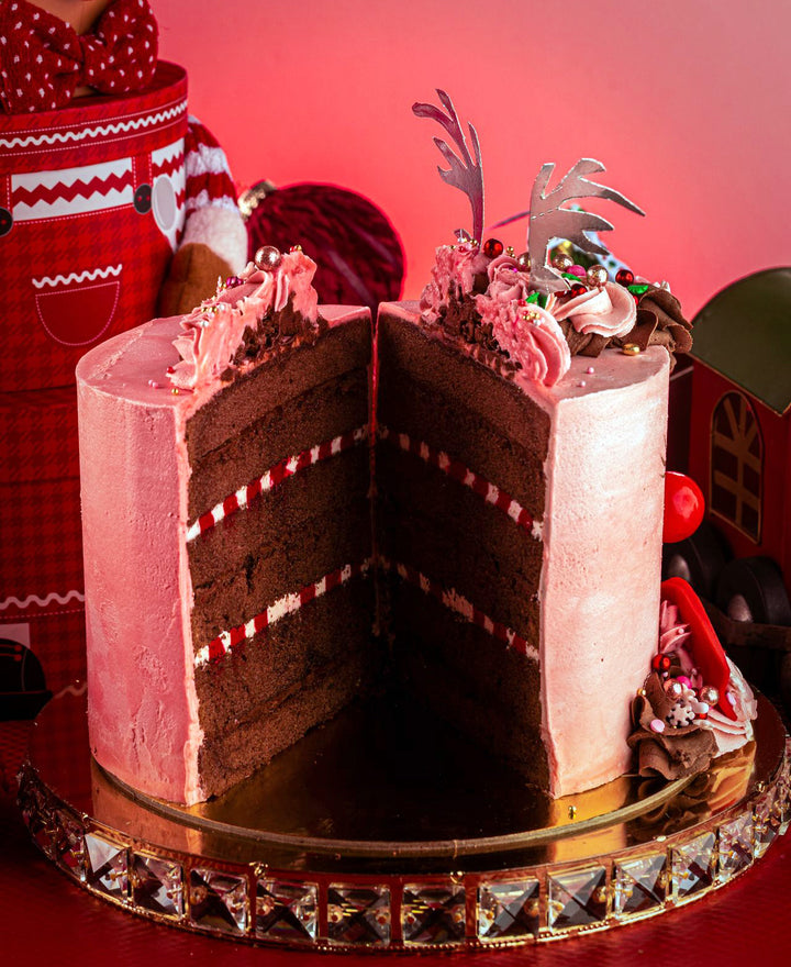 Rudolph-Christmas-Cake-cut-2025-DodoMarket-delivery-Mauritius