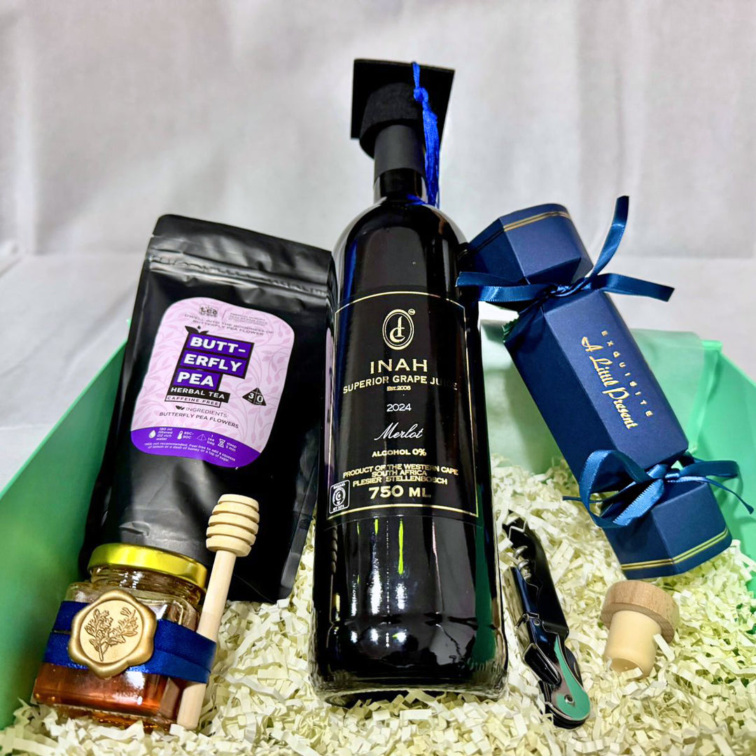Sapphire-indulgence-hamper-grduation-DodoMarket-delivery-Mauritius
