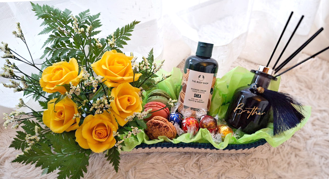 Scented-Indulgence-Hamper-for-Him-Brother-DodoMarket-delivery-Mauritius