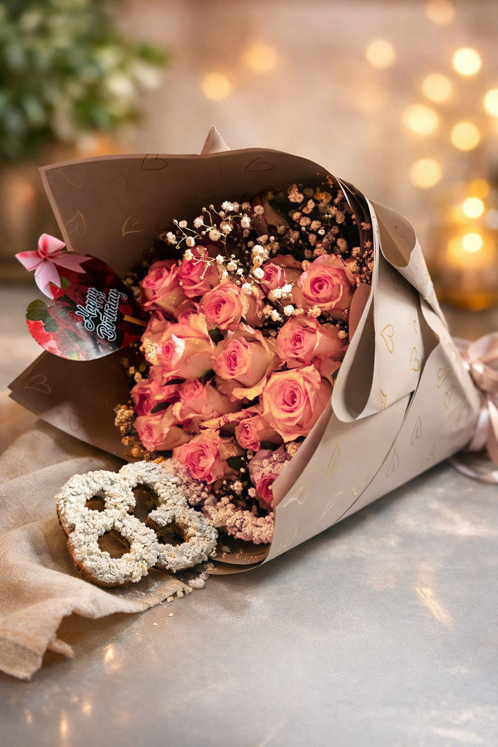 Signature-Bloom-Personalized-25-Roses-Bouquet-closer-DodoMarket-delivery-Mauritius