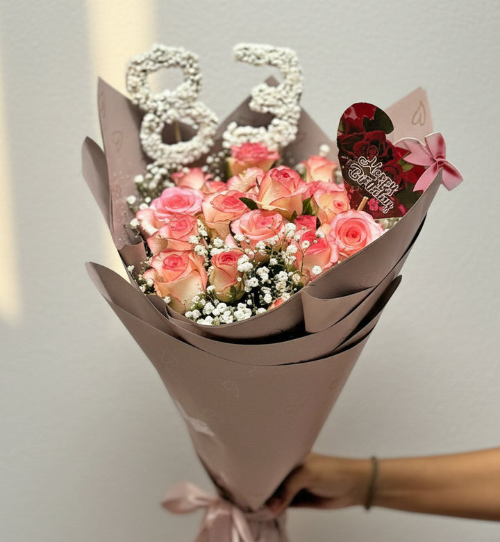 Signature-Bloom-Personalized-Rose-Bouquet-DodoMarket-delivery-Mauritius