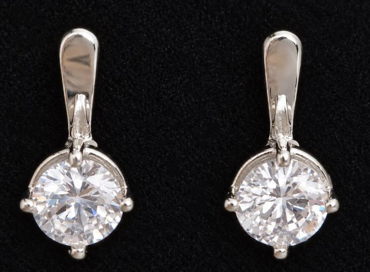 Solitaire-Cubic-Zirconia-Drop-Earrings-in-925-Sterling-Silver-DodoMarket-delivery-Mauritius