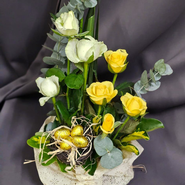 Spring-Bloom-Easter-Centerpiece-closer-DodoMarket-delivery-Mauritius