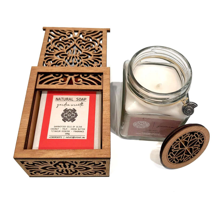 Square-Scented-Candle-Soap-Gift-Box-DodoMarket-delivery-Mauritius