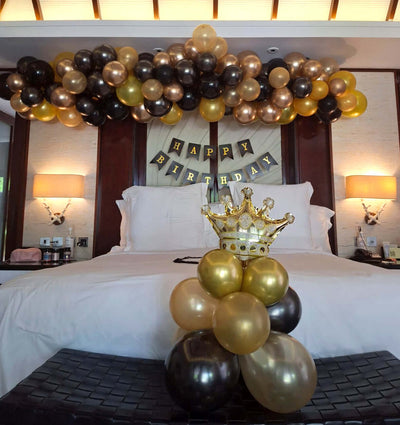 Surprise-Room-Decoration-Birthday-gold-black-Man-DodoMarket-Mauritius