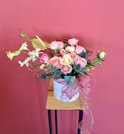Sweet-kisses-Mini-floral-box-Regular-DodoMarket-delivery-Mauritius