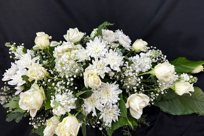 Sympathy-Funeral-White-Flower-spray-Purity-DodoMarket-delivery-Mauritius
