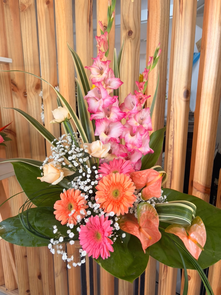 Sympathy-funeral-flowers-bouquet-sweet-embrace-XXL-DodoMarket-delivery-Mauritius