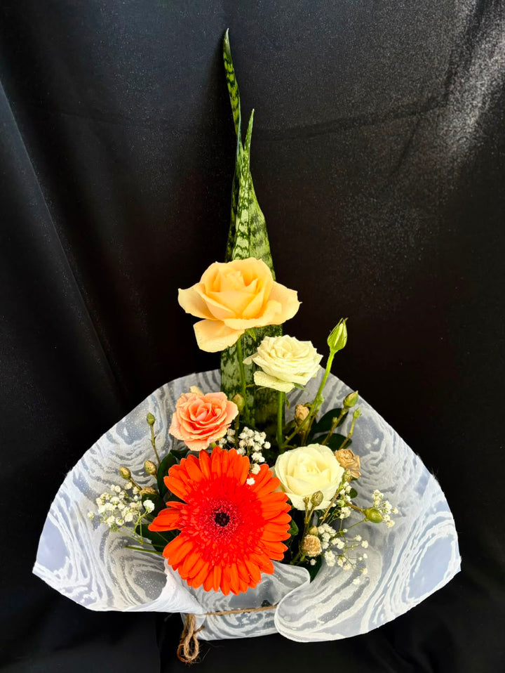 Tabletop-posy-centerpiece-DodoMarket-delivery-Mauritius