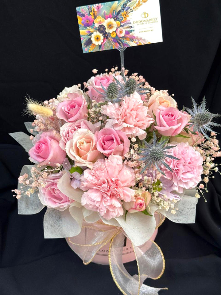 Tender-Touch-Flower-Box-Med-pink-rose-gold-box-DodoMarket-Delivery-Mauritius