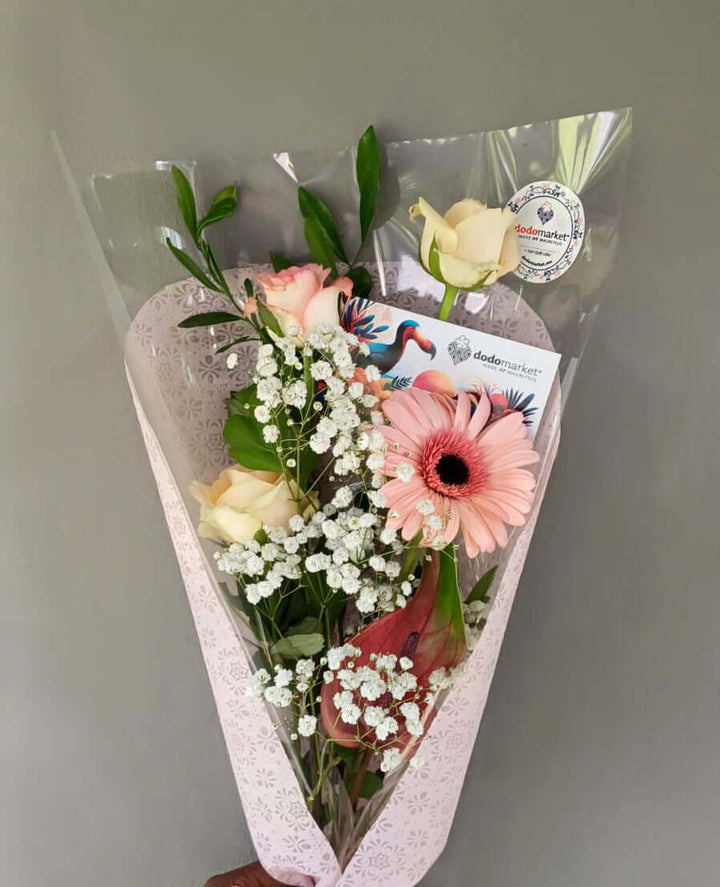 Tiny-Pastel-Treasures-Flower-Bouquet-Corporate-events-DodoMarket-delivery-Mauritius