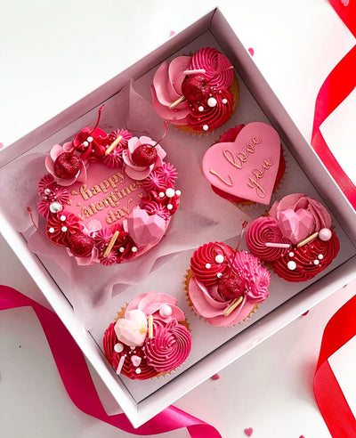 Valentines-Cakes-Hamper-2025-in-box-DodoMarket-delivery-Mauritius