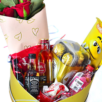 Valentines-Hamper-Heart-Box-Teddy-Bear-for-Him-close-DodoMarket-Delivery-Mauritius